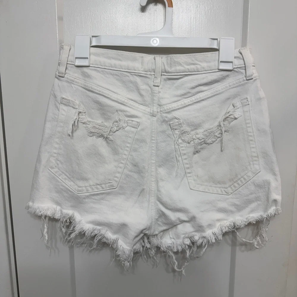 Women's Abercrombie High Rise Mom Short Curve Love - Picture 2 of 3